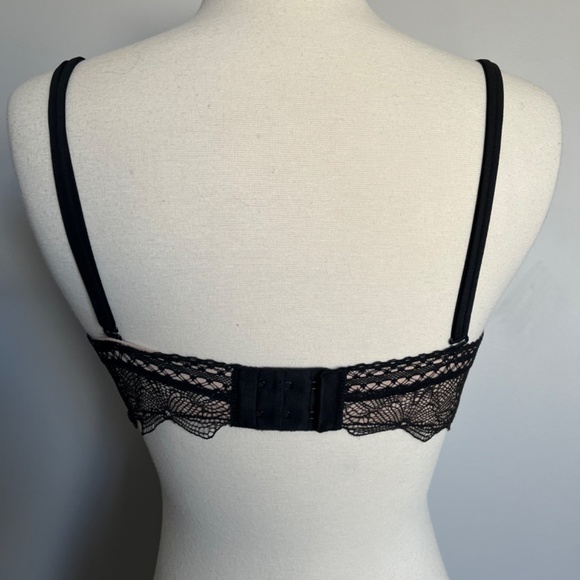 NWT Victoria's secret RUNWAY Very Sexy Lace Multiway Push-Up Strapless‎ Bra 34B - Picture 4 of 8
